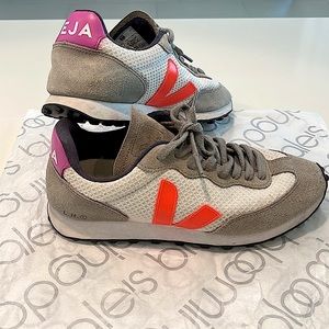 VEJA Rio Branco Size 8 Gray/Orange/Purple